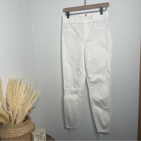 SPANX White High Rise Stretch Distressed Skinny Ankle Raw Hem Jeans Size M - Picture 3 of 16